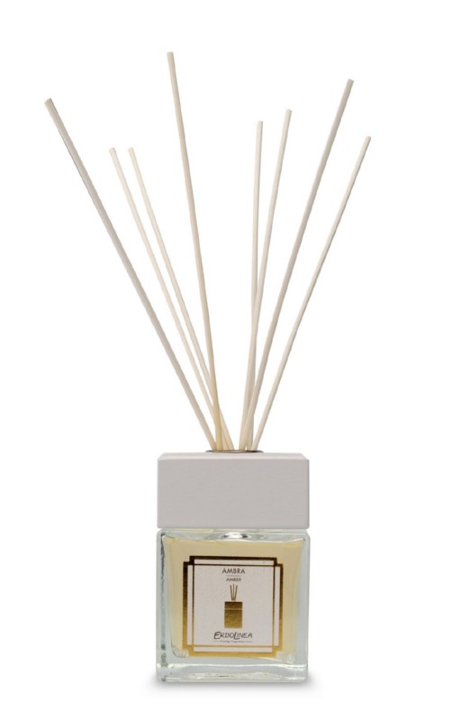 01_ERBAMBAMBRA50 Kvapas namams su lazdelėmis Ambra, 50 ml ERBAMBAMBRA50